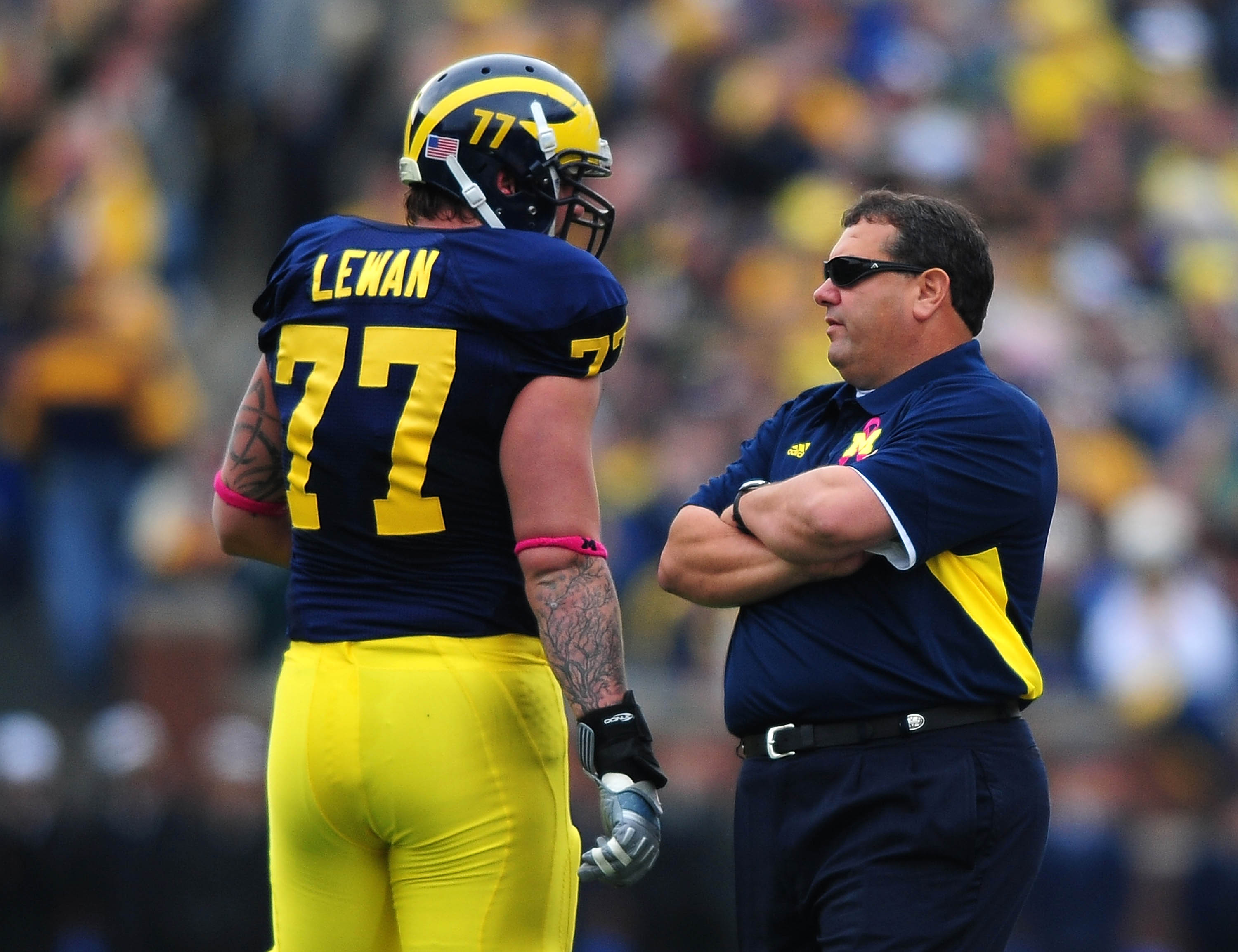 Football: Two say that Michigan's Lewan punched Ohio State fan