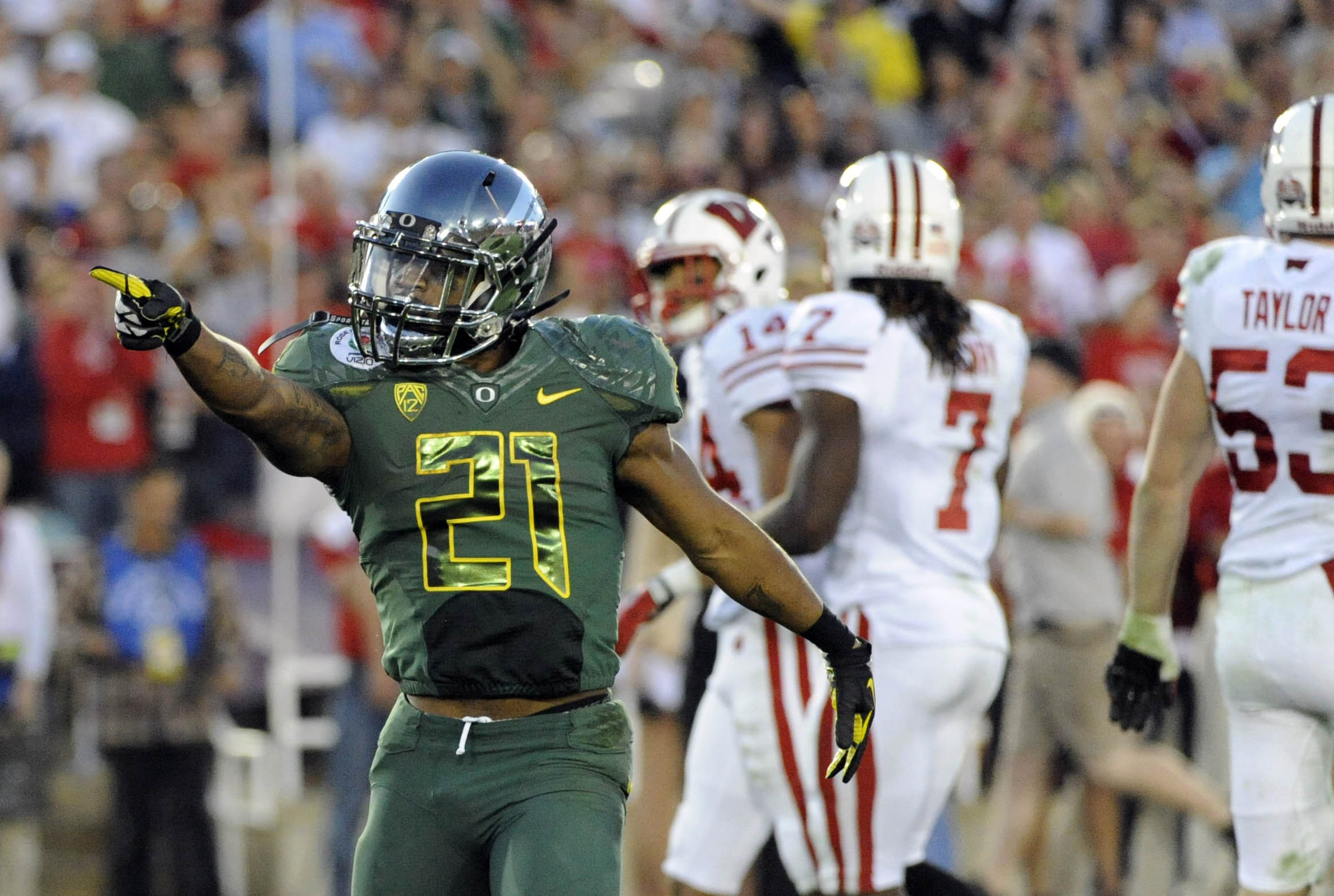 Bowl Bound: Wisconsin wallops Rutgers, 52-3