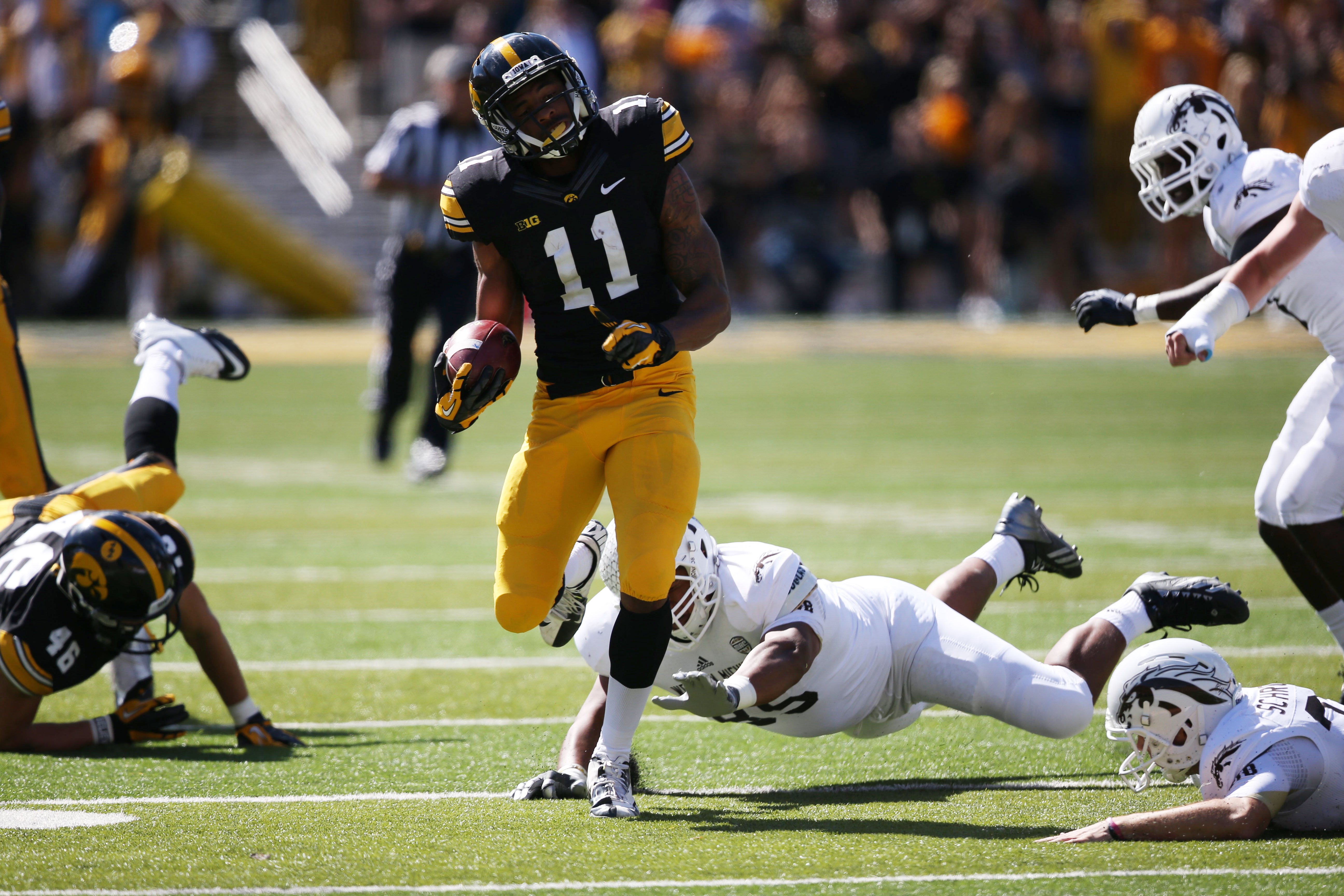 Did You See This? Two punt returns, two scores - Big Ten Network