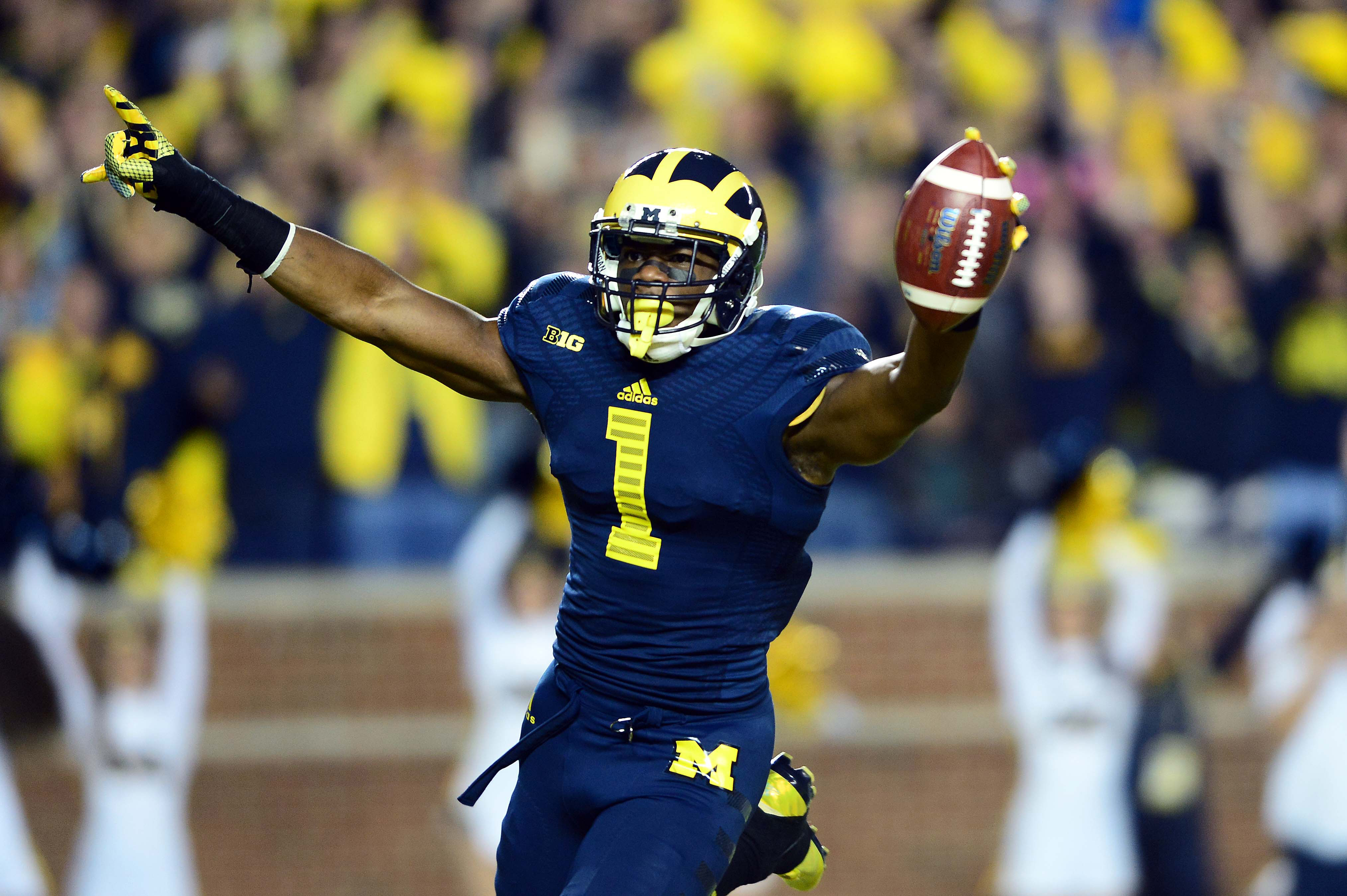 Devin Funchess shouldering more