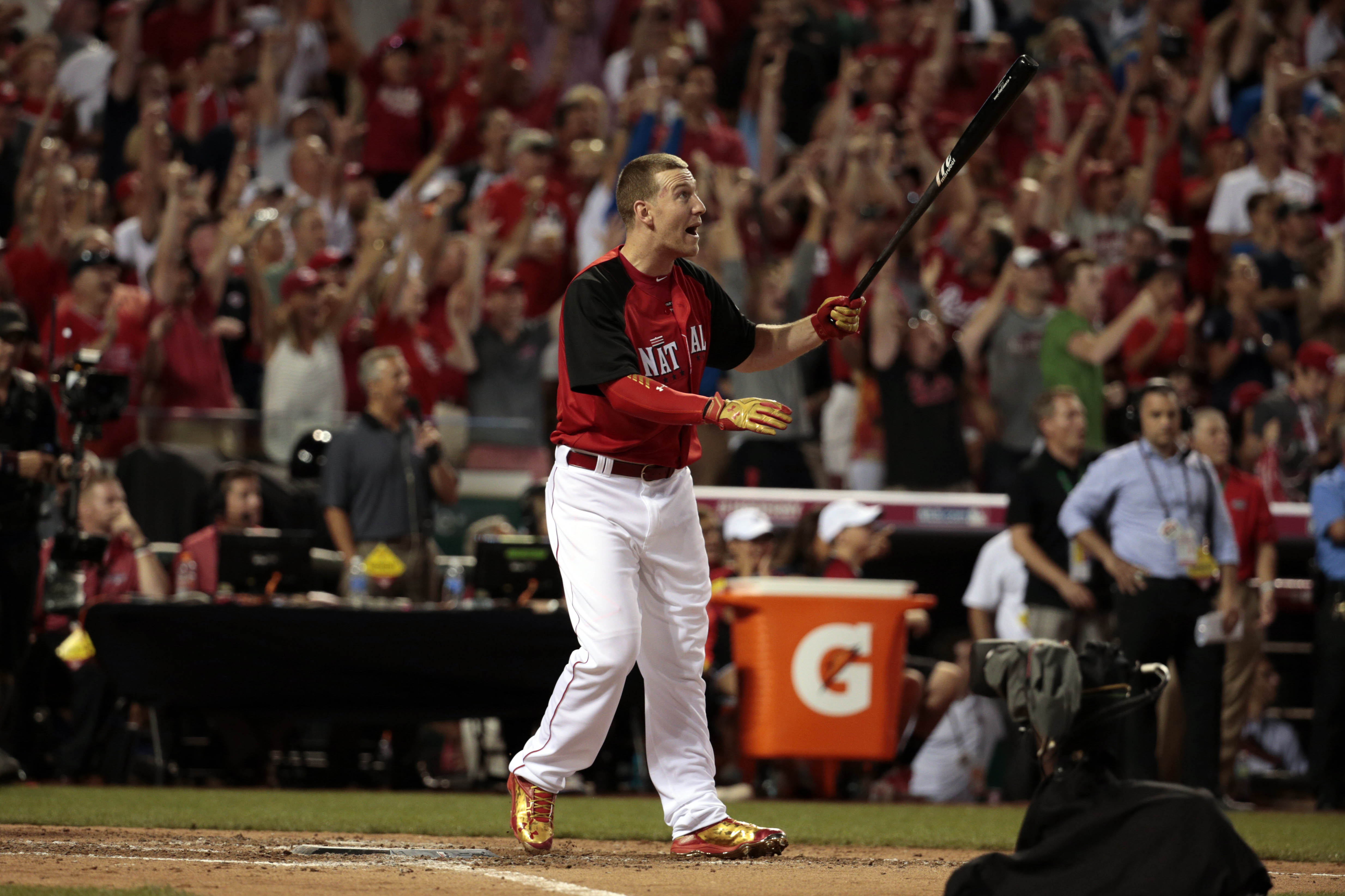 Former Rutgers star Todd Frazier wins 2015 MLB Home Run Derby - Big Ten  Network