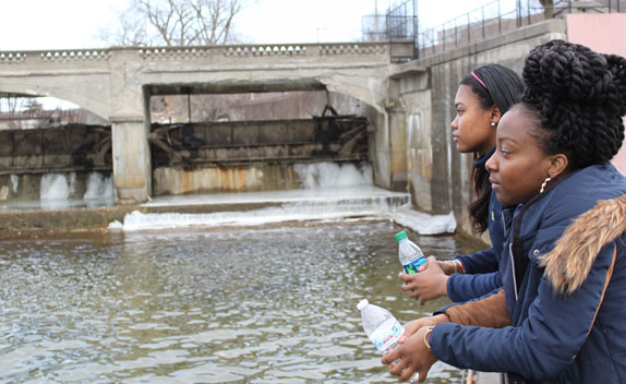 BTN LiveBIG: Thanks to UM and MSU, Flint finds hope amid crisis