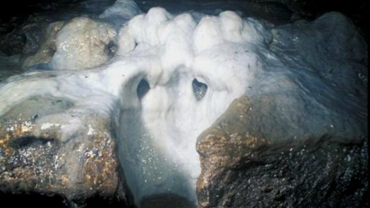 Stalagmite formation in Fogelelpole Cave in Illinois