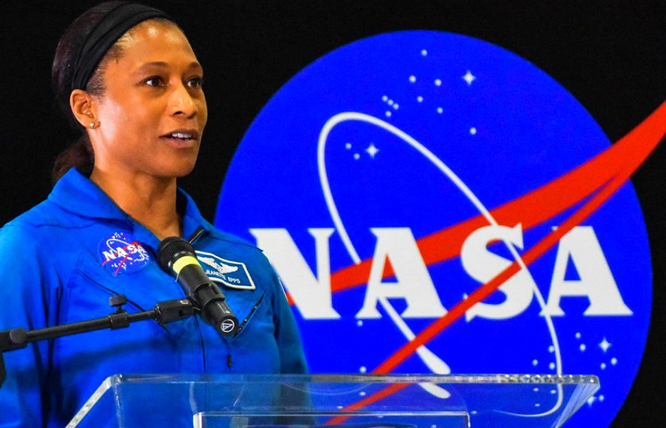 University of mryland grad and astronaut Jeanette Epps speaking before a NASA panel