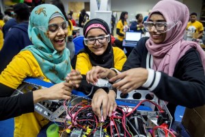 Students working at the University of Michigan Engineering Zone, or The MEZ.